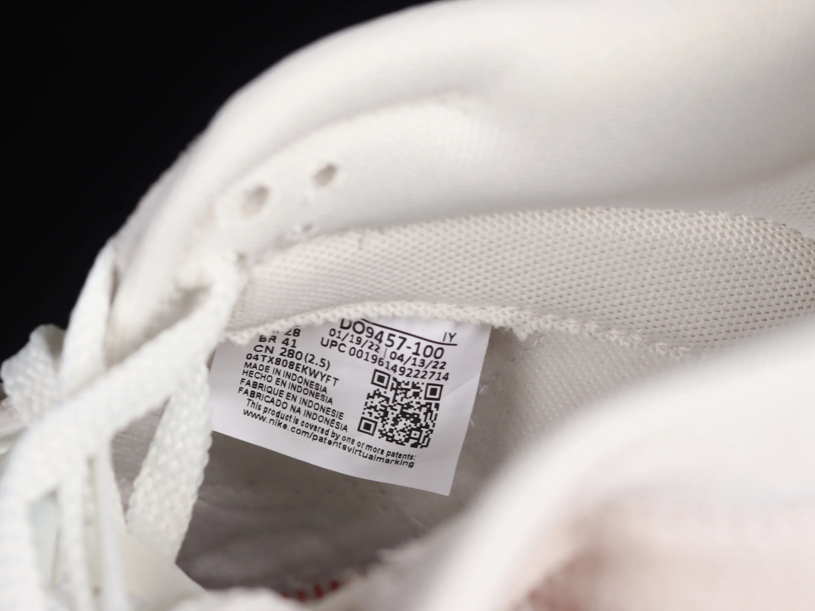 All Categories Nk SB Dunk Series Nk SB Dunk Low Low-top sneakers Foreign trade version Nk SB Dunk Low "85" Gray and red double hook SB low-top sports and leisure sneakers DO9457-100